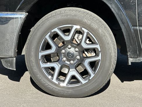Used 2025 RAM 1500 Laramie image 26