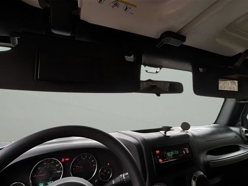 Used 2017 Jeep Wrangler Unlimited Sport image 29