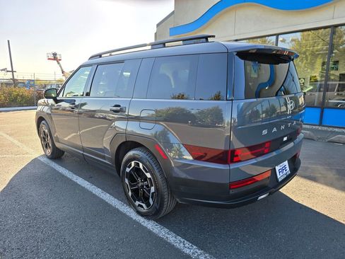 Used 2025 Hyundai Santa Fe SEL image 3