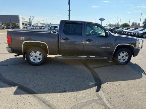 Used 2011 Chevrolet Silverado 1500 LT w/ All-Star Edition AWD/4WD image 11