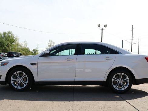 Used 2019 Ford Taurus SEL w/ Equipment Group 201A FWD image 16