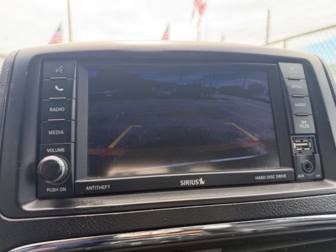 Used 2018 Dodge Grand Caravan GT FWD image 12