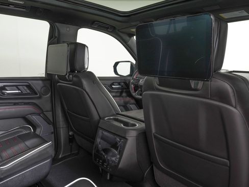 Used 2026 GMC Yukon XL AT4 Ultimate AWD/4WD image 11