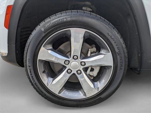 Used 2021 Jeep Grand Cherokee L Limited image 25