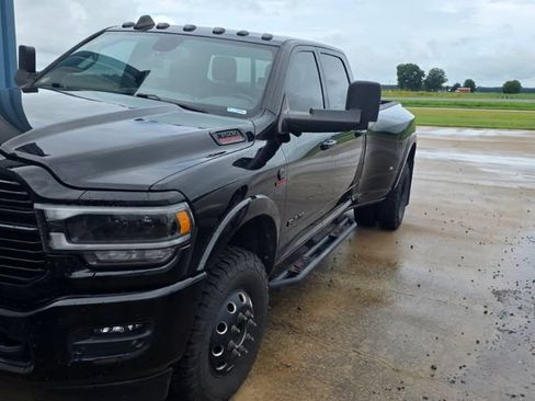 Used 2022 RAM 3500 Laramie w/ Night Edition AWD/4WD image 3