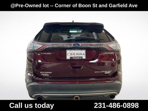 Used 2018 Ford Edge Titanium w/ Equipment Group 302A AWD/4WD image 4