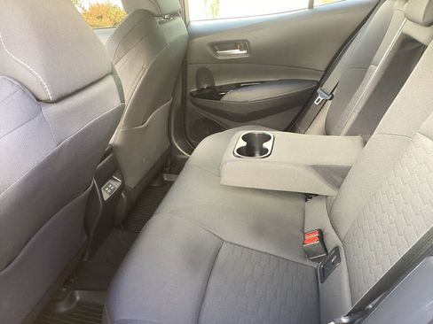 Used 2025 Toyota Corolla SE w/ SE Package image 4