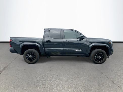 Used 2024 Toyota Tacoma SR5 AWD/4WD image 8