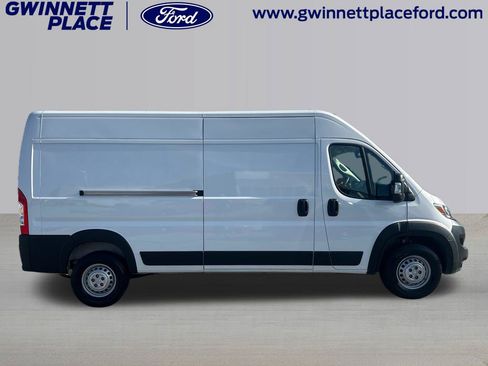 Used 2025 RAM ProMaster 2500 w/ Convenience Group FWD image 4