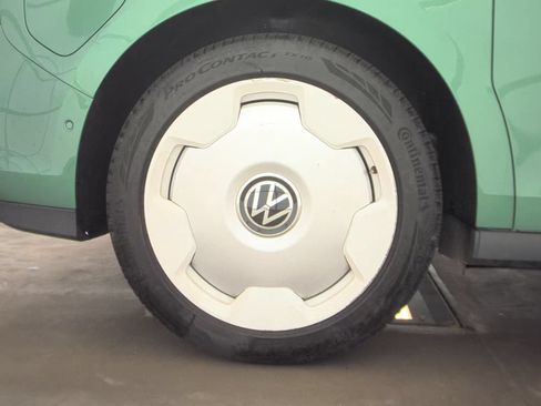 Used 2025 Volkswagen ID. Buzz 1st Edition AWD/4WD image 10