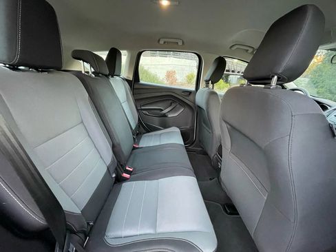 Used 2018 Ford Escape S image 8