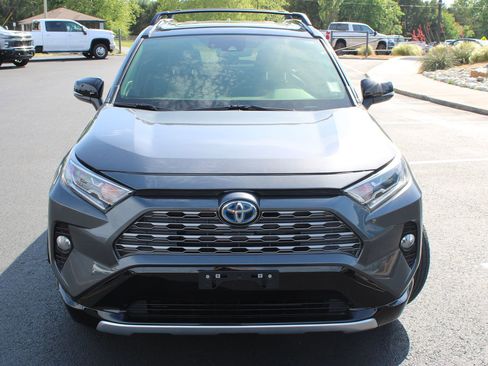 Used 2020 Toyota RAV4 XSE AWD/4WD image 3