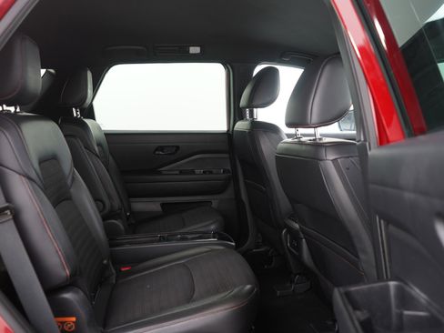 Used 2024 Nissan Pathfinder Rock Creek image 12