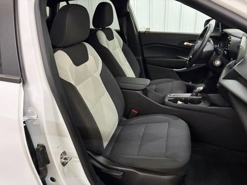 Used 2024 Chevrolet Trax RS w/ Driver Confidence Package FWD image 25