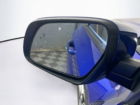 Used 2025 Hyundai Venue SEL FWD image 16