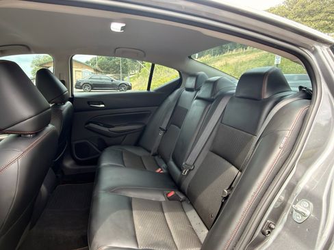 Used 2023 Nissan Altima 2.5 SR FWD image 18