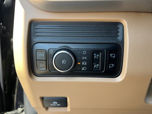 New 2025 Ford F350 XLT w/ Black Appearance Package image 13