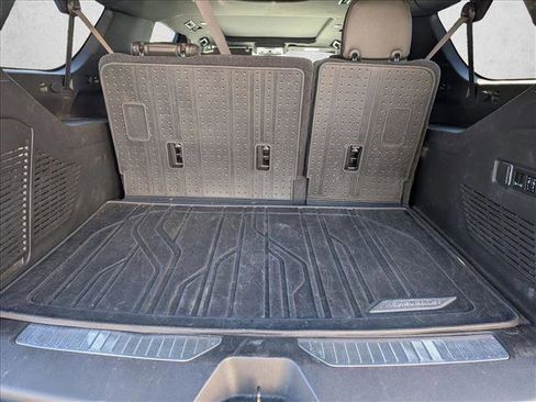 Used 2021 Chevrolet Suburban High Country w/ Premium Package image 6