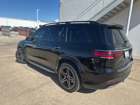 Used 2023 Mercedes-Benz GLS 580 4MATIC image 4