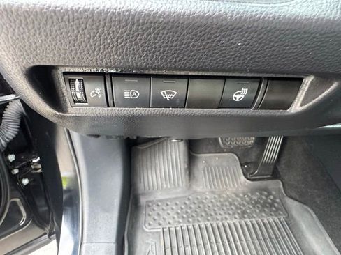 Used 2021 Toyota RAV4 XLE w/ XLE Grade Weather Package AWD/4WD image 14