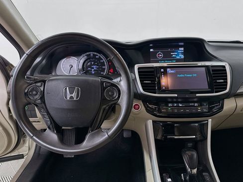 Certified 2017 Honda Accord EX-L image 19