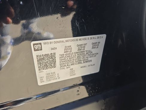 Used 2024 GMC Terrain SLE image 33