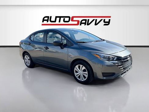 Used 2025 Nissan Versa S FWD image 1