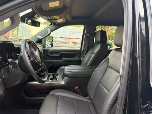 Used 2024 GMC Sierra 2500 SLT w/ SLT Premium Package AWD/4WD image 13