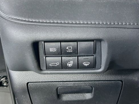 Used 2021 Toyota Highlander Platinum AWD/4WD image 10