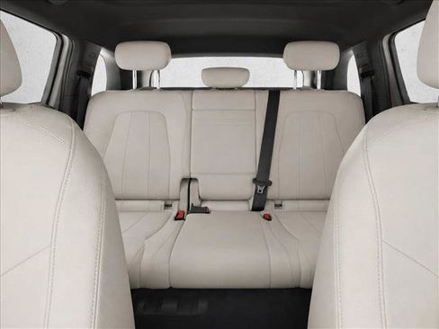 Used 2026 Mercedes-Benz GLB 250 image 22
