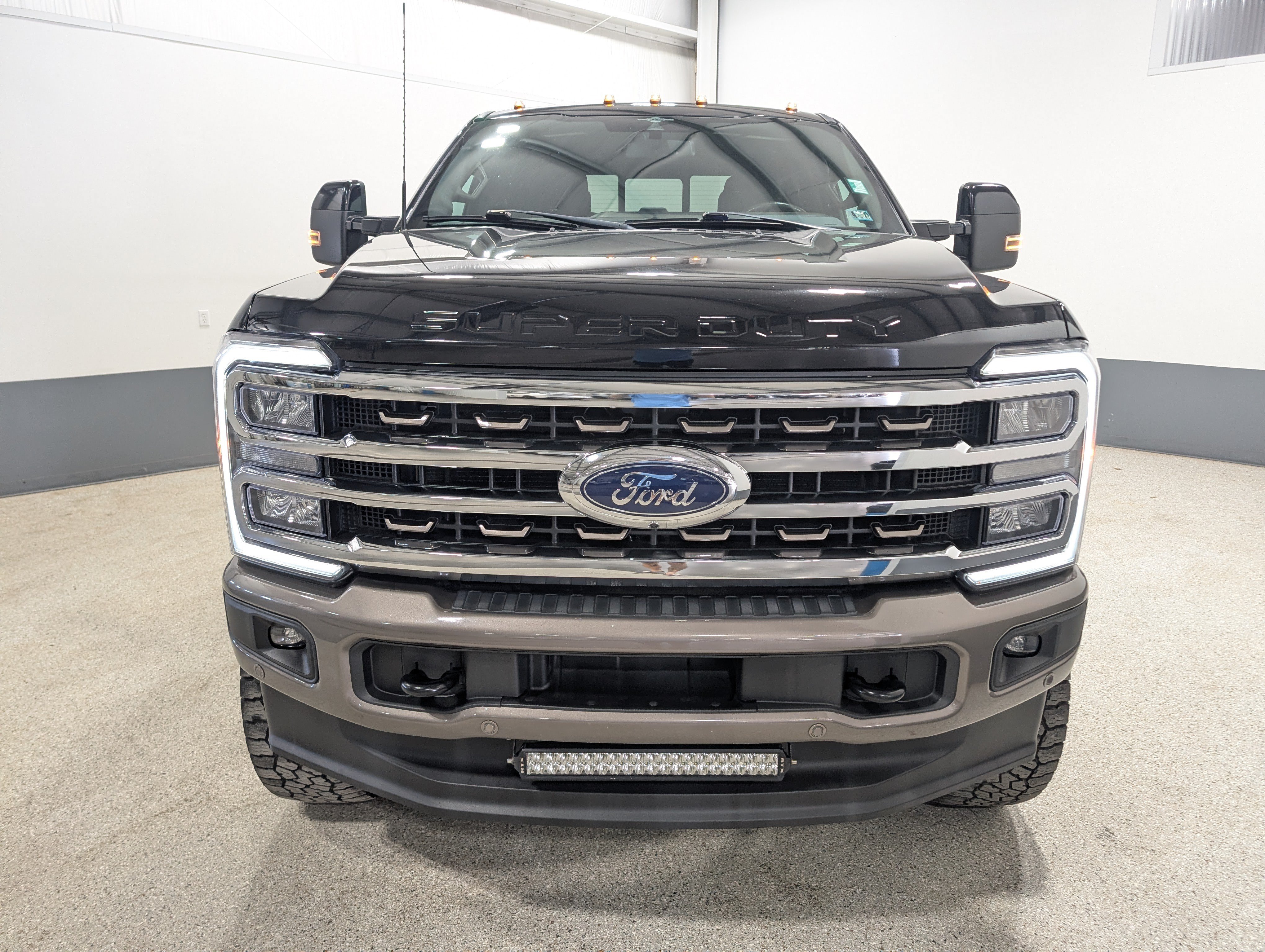 Used 2023 Ford F250 King Ranch AWD/4WD image 8