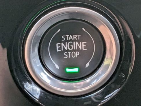 Used 2023 Chevrolet Silverado 1500 LT AWD/4WD image 36