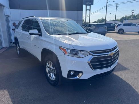 Used 2019 Chevrolet Traverse LT w/ LPO, Floor Liner Package AWD/4WD image 8