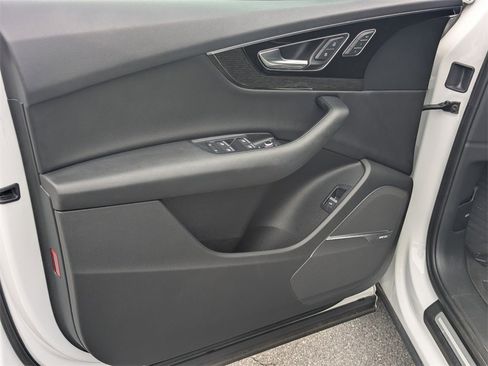 Used 2019 Audi Q7 3.0T Premium Plus image 10
