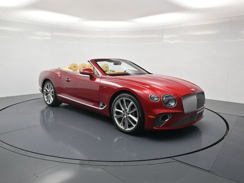 Used 2021 Bentley Continental GT image 32