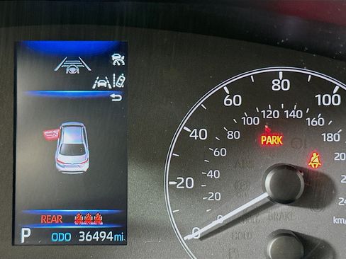 Used 2024 Toyota Corolla LE image 18