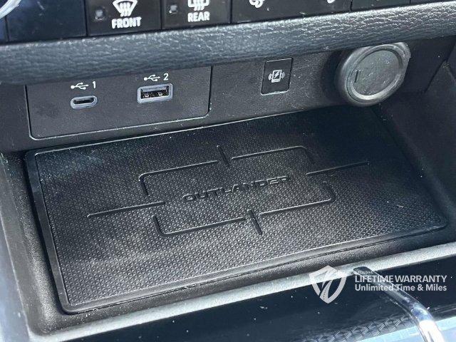 Used 2024 Mitsubishi Outlander SE Black Edition AWD/4WD image 40
