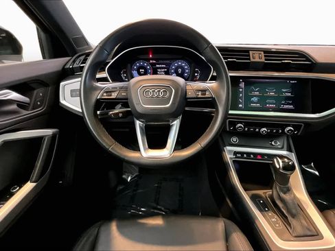 Used 2021 Audi Q3 2.0T Premium w/ Convenience Package AWD/4WD image 6
