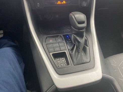 Used 2023 Toyota RAV4 XLE image 21