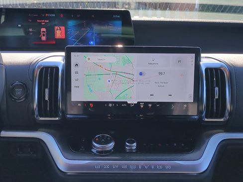 New 2025 Ford Expedition Platinum w/ Stealth Performance Package image 17