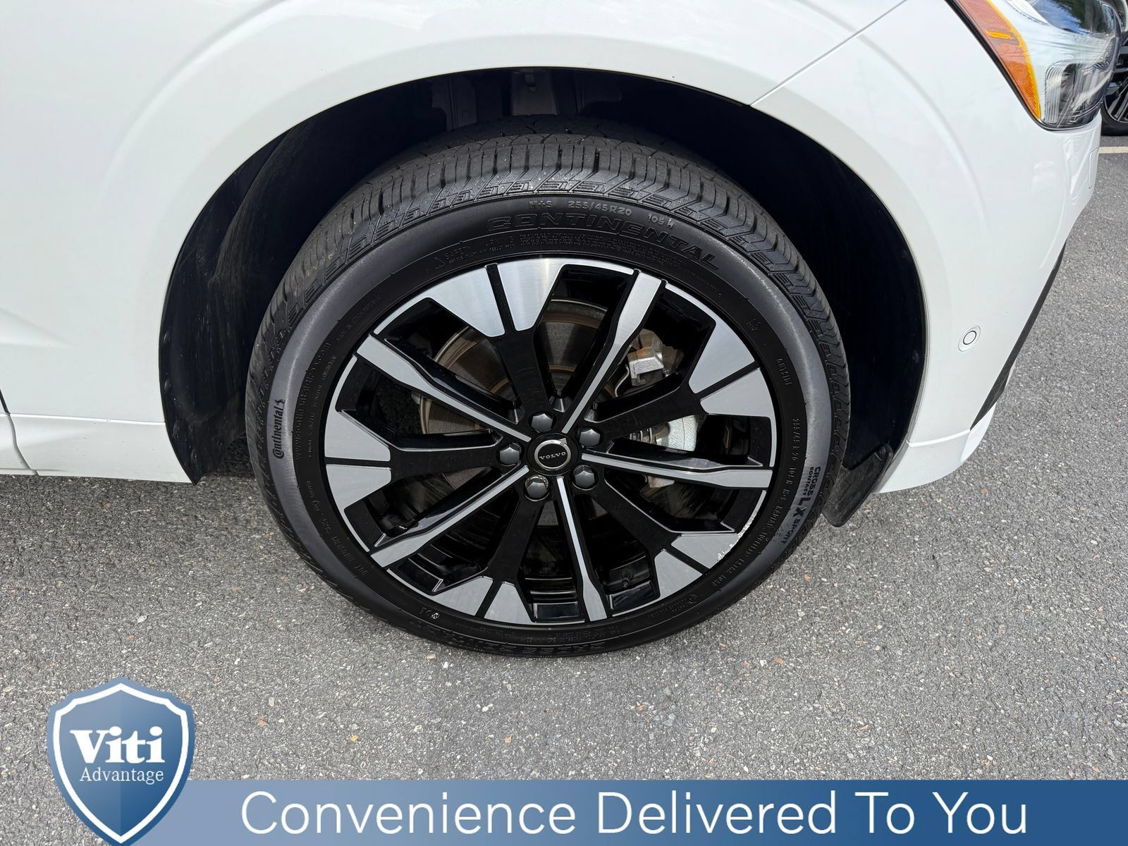 Used 2026 Volvo XC60 B5 Plus w/ Protection Package Premier AWD/4WD image 14