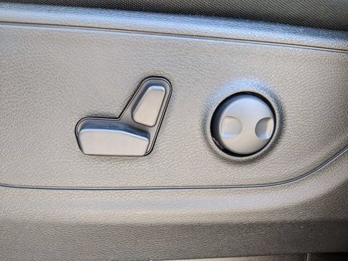 New 2026 RAM 1500 Big Horn AWD/4WD image 17