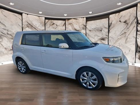 Used 2012 Scion xB image 8