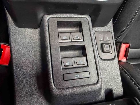 New 2025 Ford Bronco Badlands image 19