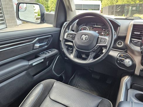 Used 2022 RAM 1500 Laramie AWD/4WD image 9