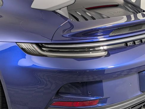 Certified 2022 Porsche 911 GT3 RWD image 16