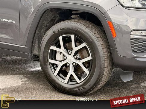 Used 2025 Jeep Grand Cherokee Limited image 26