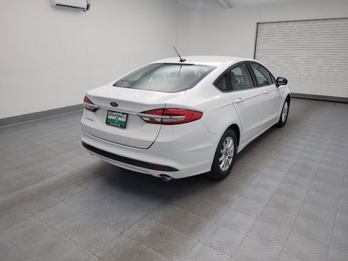 Used 2018 Ford Fusion S image 9