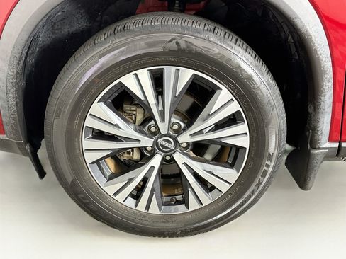 Used 2023 Nissan Rogue SV FWD image 11