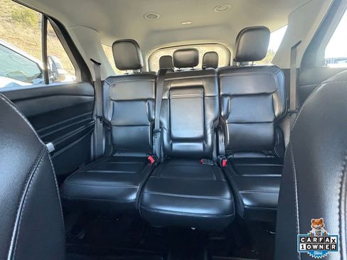 Used 2022 Ford Explorer XLT w/ Equipment Group 202A image 23